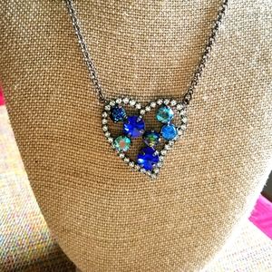 Heart pendant necklace